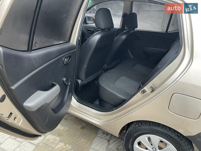 Серый Хендай и10, объемом двигателя 1 л и пробегом 180 тыс. км за 3699 $, фото 35 на Automoto.ua