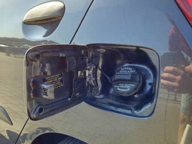 Серый Хендай и10, объемом двигателя 1.1 л и пробегом 174 тыс. км за 4500 $, фото 12 на Automoto.ua