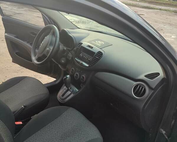 Сірий Хендай і10, об'ємом двигуна 1.09 л та пробігом 120 тис. км за 6200 $, фото 5 на Automoto.ua
