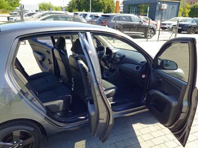 Серый Хендай и10, объемом двигателя 1.1 л и пробегом 174 тыс. км за 4500 $, фото 18 на Automoto.ua