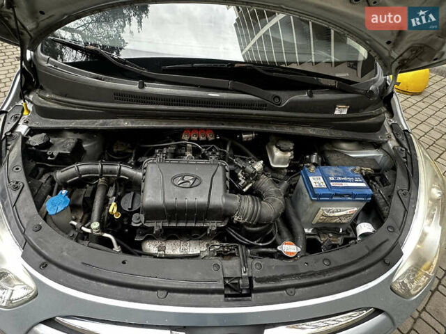 Сірий Хендай і10, об'ємом двигуна 1.09 л та пробігом 143 тис. км за 3999 $, фото 11 на Automoto.ua