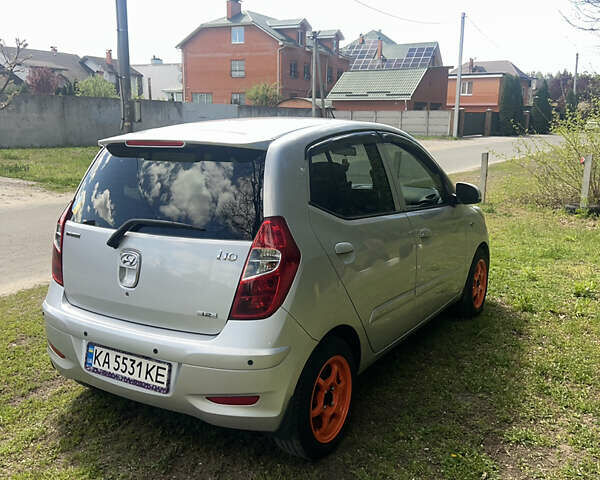 Сірий Хендай і10, об'ємом двигуна 1.2 л та пробігом 69 тис. км за 7600 $, фото 6 на Automoto.ua