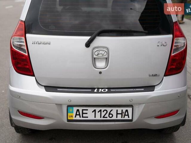 Серый Хендай и10, объемом двигателя 1.25 л и пробегом 97 тыс. км за 6490 $, фото 8 на Automoto.ua