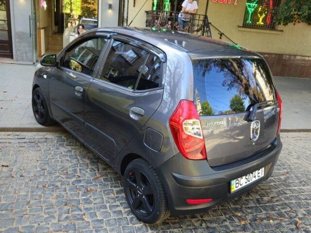 Серый Хендай и10, объемом двигателя 1.1 л и пробегом 174 тыс. км за 4500 $, фото 4 на Automoto.ua