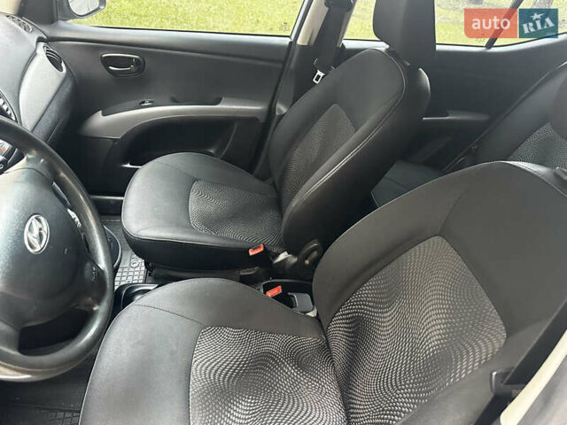 Сірий Хендай і10, об'ємом двигуна 1.09 л та пробігом 143 тис. км за 3999 $, фото 15 на Automoto.ua