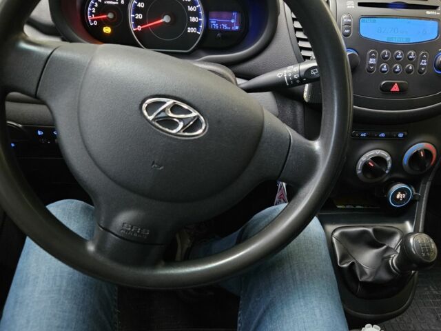 Серый Хендай и10, объемом двигателя 1.1 л и пробегом 174 тыс. км за 4500 $, фото 6 на Automoto.ua