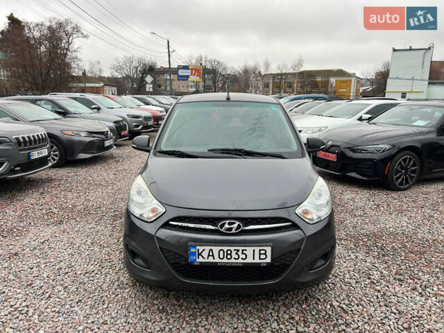 Серый Хендай и10, объемом двигателя 1.09 л и пробегом 159 тыс. км за 5400 $, фото 2 на Automoto.ua