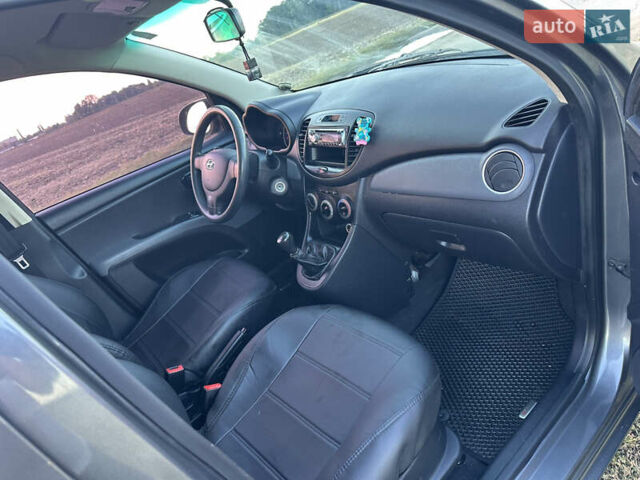 Сірий Хендай і10, об'ємом двигуна 1.09 л та пробігом 157 тис. км за 5400 $, фото 23 на Automoto.ua