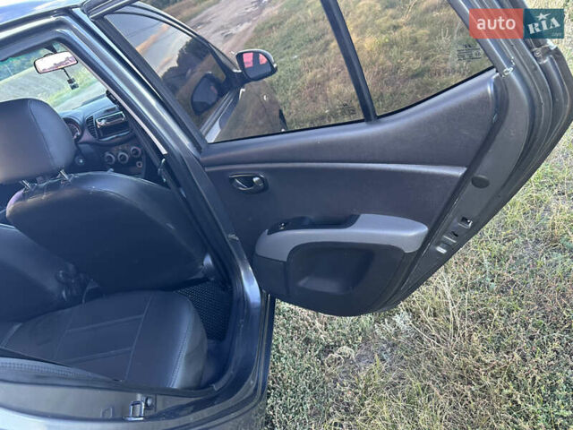 Сірий Хендай і10, об'ємом двигуна 1.09 л та пробігом 157 тис. км за 5400 $, фото 20 на Automoto.ua