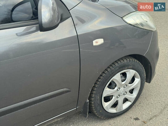Серый Хендай и10, объемом двигателя 1.09 л и пробегом 130 тыс. км за 5700 $, фото 26 на Automoto.ua