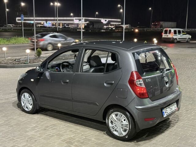 Сірий Хендай і10, об'ємом двигуна 1.1 л та пробігом 76 тис. км за 7599 $, фото 1 на Automoto.ua