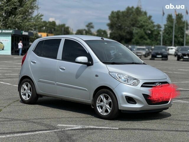 Хендай и10 2013 в Киеве на Automoto.ua Серый Хендай и10, объемом двигателя 10 л и пробегом 70 тыс. км за 7500 $, фото 6 на Automoto.ua