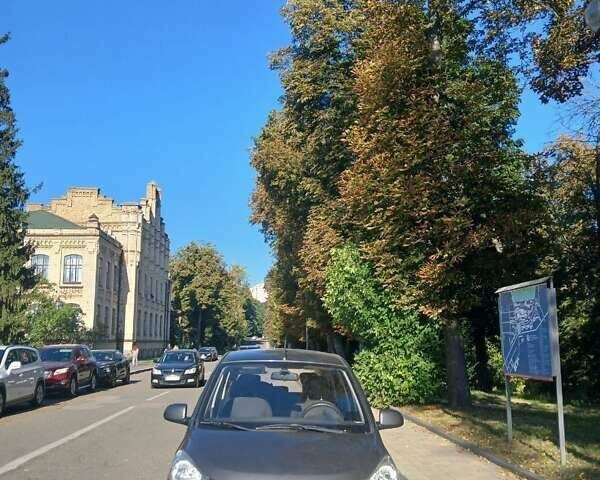 Хендай и10 2013 в Киеве на Automoto.ua Серый Хендай и10, объемом двигателя 1.09 л и пробегом 101 тыс. км за 5200 $, фото 3 на Automoto.ua