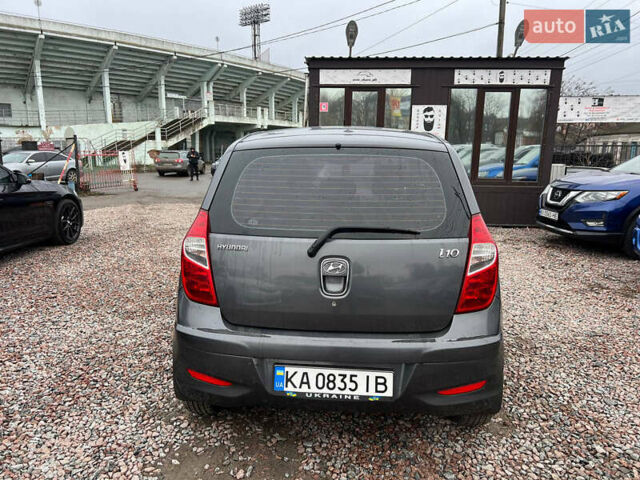 Серый Хендай и10, объемом двигателя 1.09 л и пробегом 159 тыс. км за 5400 $, фото 5 на Automoto.ua