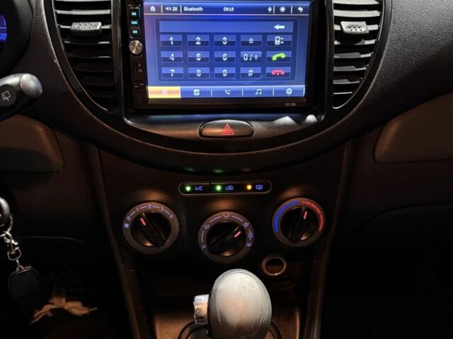 Сірий Хендай і10, об'ємом двигуна 1.1 л та пробігом 76 тис. км за 7599 $, фото 21 на Automoto.ua