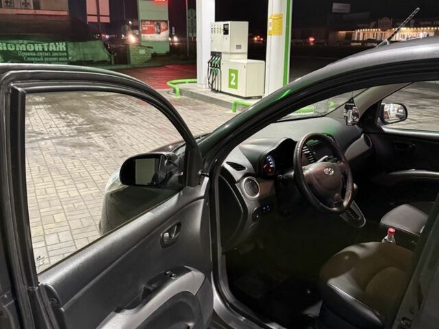 Сірий Хендай і10, об'ємом двигуна 1.1 л та пробігом 76 тис. км за 7599 $, фото 14 на Automoto.ua