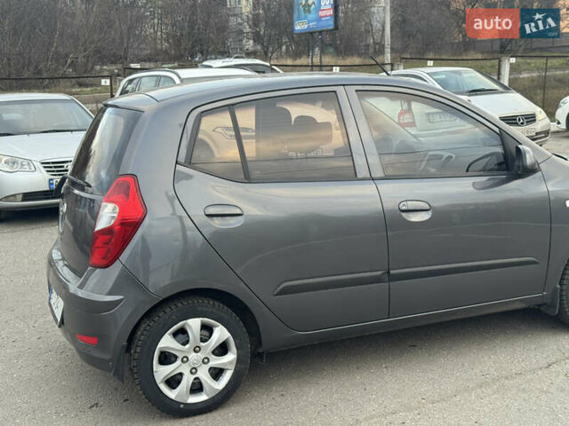 Серый Хендай и10, объемом двигателя 1.09 л и пробегом 130 тыс. км за 5700 $, фото 3 на Automoto.ua