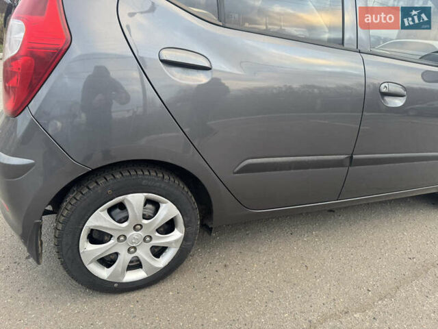 Серый Хендай и10, объемом двигателя 1.09 л и пробегом 130 тыс. км за 5700 $, фото 24 на Automoto.ua