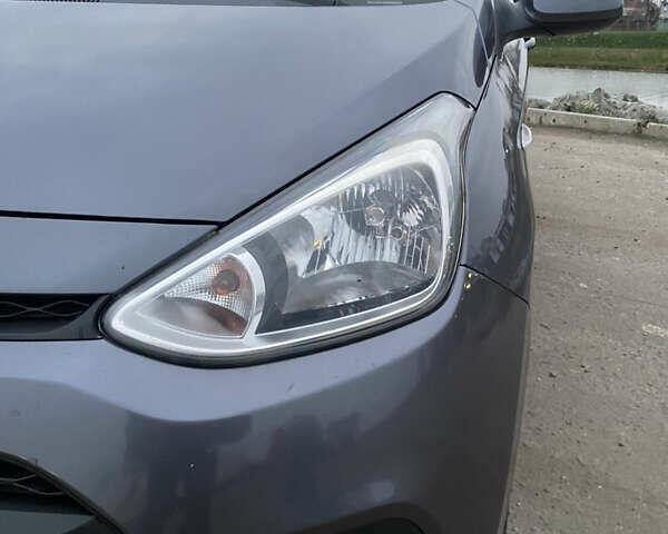 Серый Хендай и10, объемом двигателя 1 л и пробегом 202 тыс. км за 6800 $, фото 3 на Automoto.ua