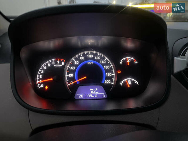 Серый Хендай и10, объемом двигателя 1 л и пробегом 202 тыс. км за 6800 $, фото 22 на Automoto.ua
