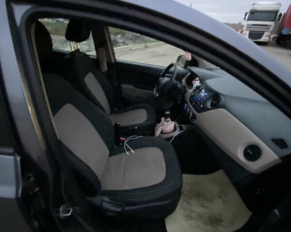 Серый Хендай и10, объемом двигателя 1 л и пробегом 202 тыс. км за 6800 $, фото 28 на Automoto.ua