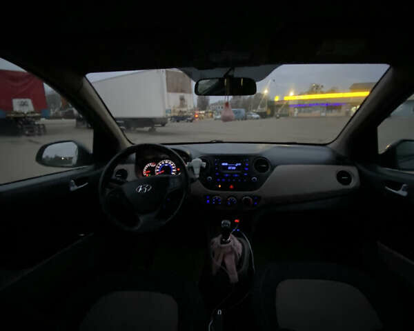 Серый Хендай и10, объемом двигателя 1 л и пробегом 202 тыс. км за 6800 $, фото 26 на Automoto.ua