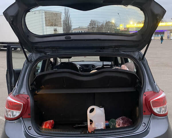 Серый Хендай и10, объемом двигателя 1 л и пробегом 202 тыс. км за 6800 $, фото 16 на Automoto.ua