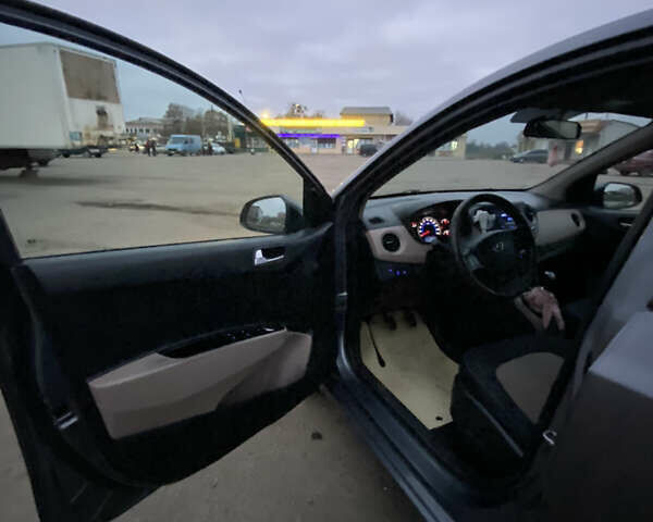 Серый Хендай и10, объемом двигателя 1 л и пробегом 202 тыс. км за 6800 $, фото 24 на Automoto.ua