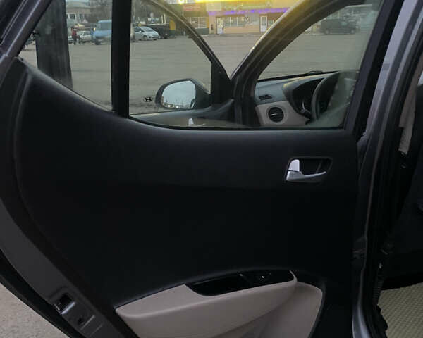 Серый Хендай и10, объемом двигателя 1 л и пробегом 202 тыс. км за 6800 $, фото 20 на Automoto.ua