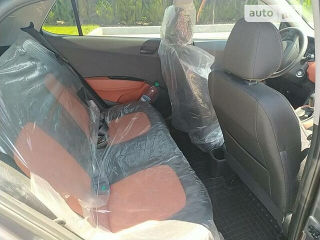 Серый Хендай и10, объемом двигателя 1.2 л и пробегом 16 тыс. км за 14700 $, фото 19 на Automoto.ua