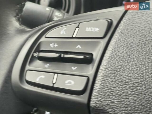 Хендай и10 2022 в Киеве на Automoto.ua Серый Хендай и10, объемом двигателя 1.2 л и пробегом 30 тыс. км за 15500 $, фото 28 на Automoto.ua