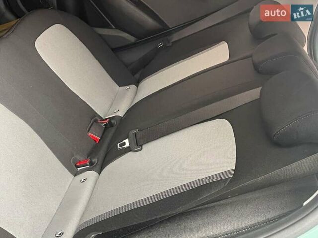 Хендай и10 2022 в Киеве на Automoto.ua Серый Хендай и10, объемом двигателя 1.2 л и пробегом 30 тыс. км за 15500 $, фото 49 на Automoto.ua