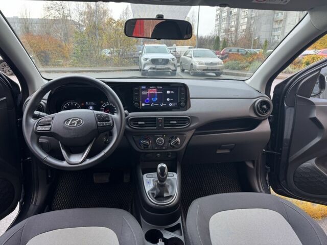 Серый Хендай и10, объемом двигателя 1.2 л и пробегом 19 тыс. км за 16500 $, фото 5 на Automoto.ua