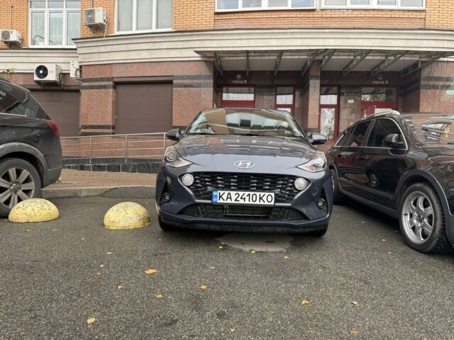 Серый Хендай и10, объемом двигателя 1.2 л и пробегом 19 тыс. км за 16500 $, фото 1 на Automoto.ua