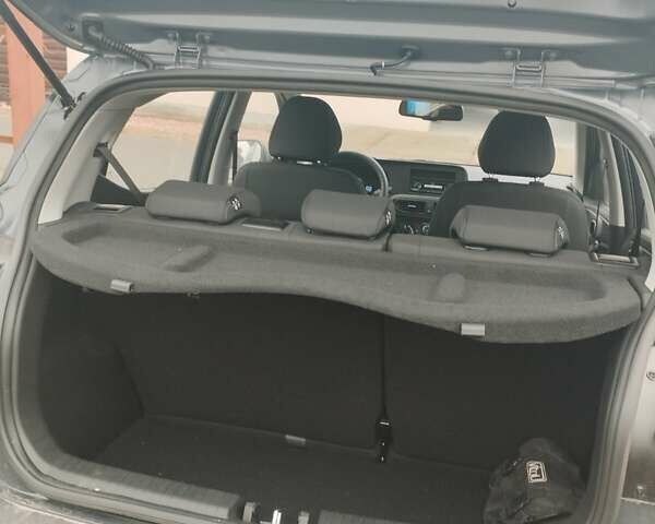 Серый Хендай и10, объемом двигателя 1 л и пробегом 3 тыс. км за 18000 $, фото 1 на Automoto.ua