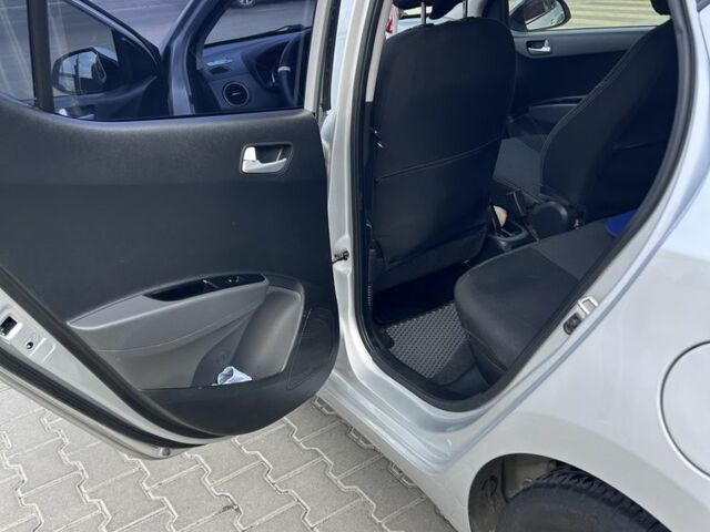 Хендай и10 2019 в Белой Церкве на Automoto.ua Серый Хендай и10, объемом двигателя 0 л и пробегом 41 тыс. км за 11700 $, фото 5 на Automoto.ua