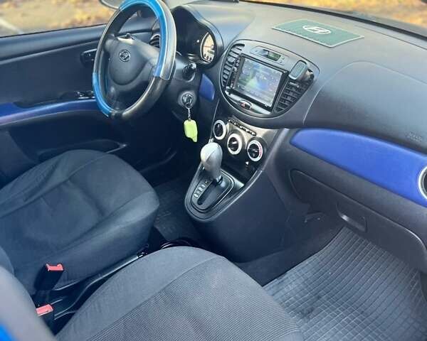 Синий Хендай и10, объемом двигателя 1.2 л и пробегом 189 тыс. км за 5200 $, фото 1 на Automoto.ua