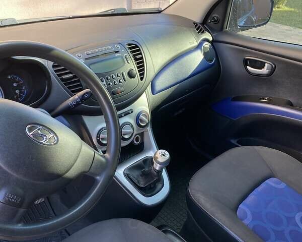 Синій Хендай і10, об'ємом двигуна 1.25 л та пробігом 127 тис. км за 4400 $, фото 18 на Automoto.ua