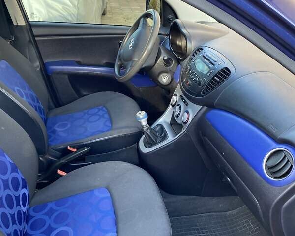 Синій Хендай і10, об'ємом двигуна 1.25 л та пробігом 127 тис. км за 4400 $, фото 10 на Automoto.ua