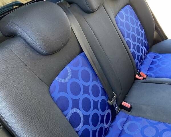 Синій Хендай і10, об'ємом двигуна 1.25 л та пробігом 127 тис. км за 4400 $, фото 8 на Automoto.ua