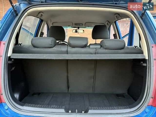Синий Хендай и10, объемом двигателя 1.2 л и пробегом 84 тыс. км за 6900 $, фото 22 на Automoto.ua