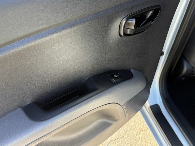 Синий Хендай и10, объемом двигателя 1.1 л и пробегом 116 тыс. км за 5500 $, фото 15 на Automoto.ua