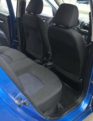 Синий Хендай и10, объемом двигателя 1.25 л и пробегом 133 тыс. км за 6000 $, фото 21 на Automoto.ua