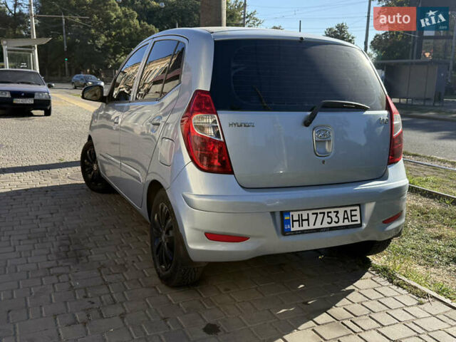 Синий Хендай и10, объемом двигателя 1.2 л и пробегом 118 тыс. км за 5500 $, фото 3 на Automoto.ua