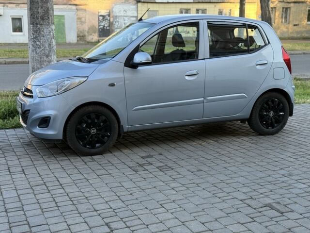 Синий Хендай и10, объемом двигателя 1.1 л и пробегом 116 тыс. км за 5000 $, фото 7 на Automoto.ua