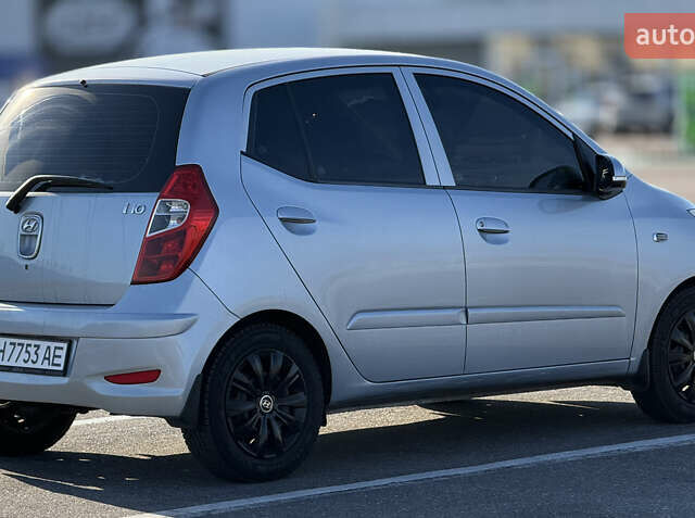 Синий Хендай и10, объемом двигателя 1.2 л и пробегом 118 тыс. км за 5000 $, фото 3 на Automoto.ua