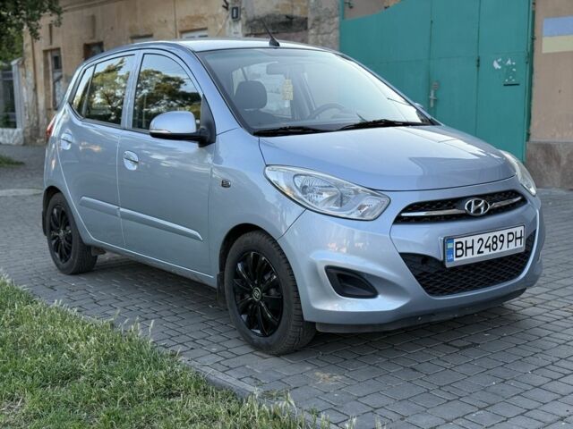 Синий Хендай и10, объемом двигателя 1.1 л и пробегом 116 тыс. км за 5000 $, фото 2 на Automoto.ua