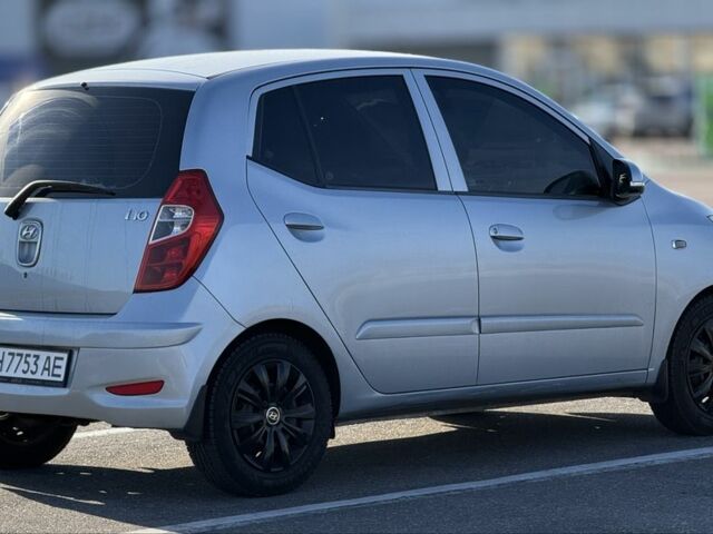 Синий Хендай и10, объемом двигателя 1.1 л и пробегом 116 тыс. км за 5500 $, фото 5 на Automoto.ua