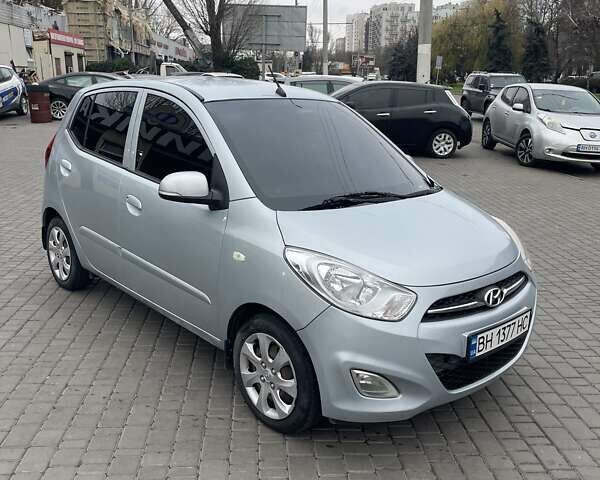 Синий Хендай и10, объемом двигателя 1.09 л и пробегом 131 тыс. км за 5600 $, фото 5 на Automoto.ua