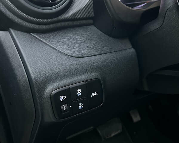 Синий Хендай и10, объемом двигателя 1 л и пробегом 52 тыс. км за 12500 $, фото 30 на Automoto.ua